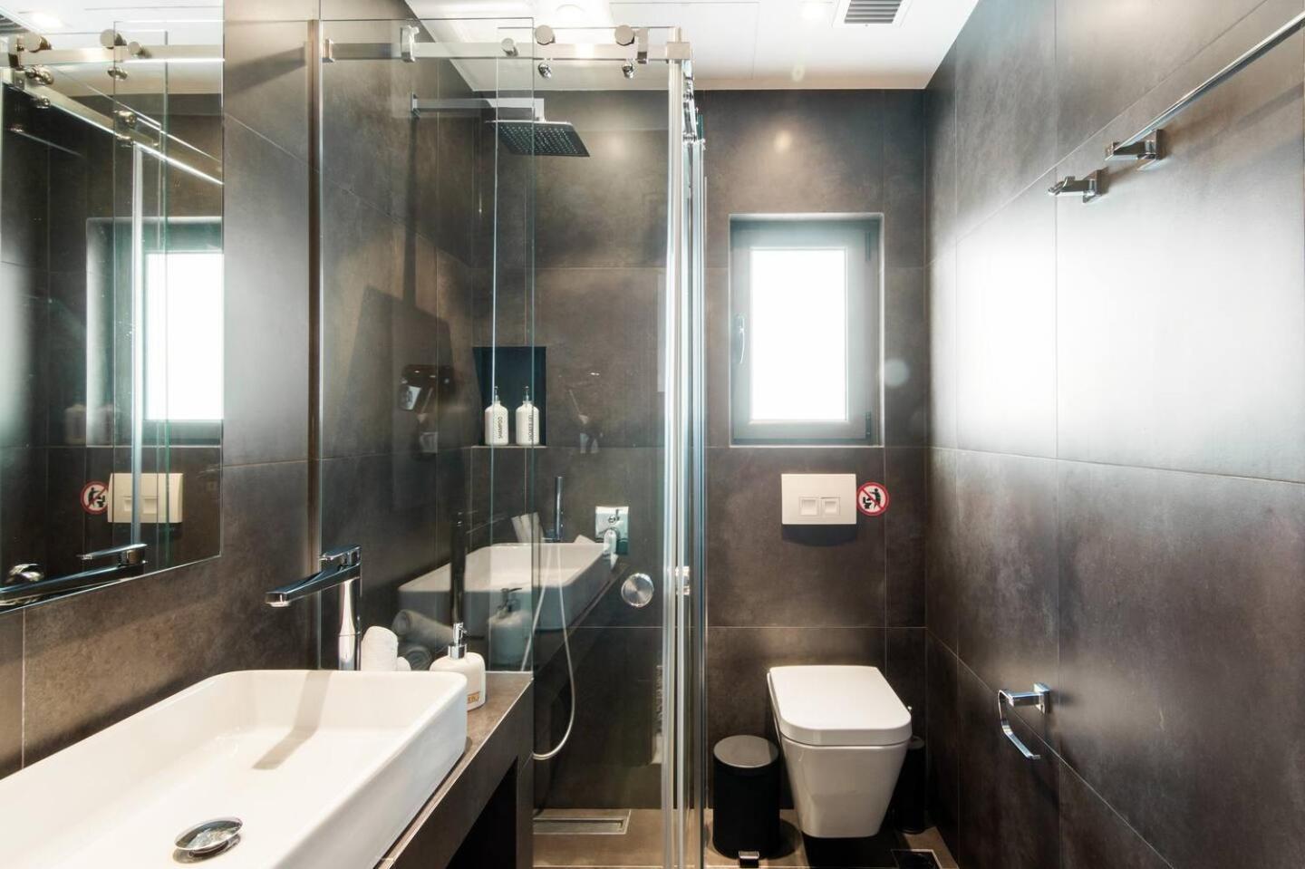 Ma Maison Nο 1, Penthouse, Acropolis And Lycabettus View, Ultra High Speed Internet 300 Mbps, 15' To Acropolis By Metro, 1' From Metro Station Ateny Zewnętrze zdjęcie