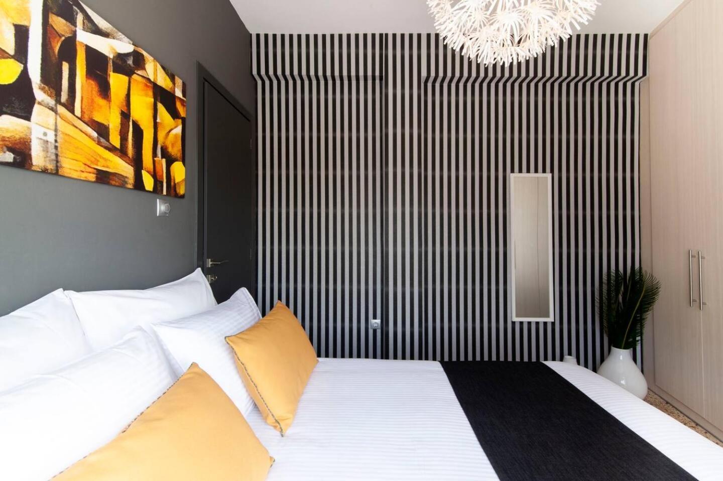 Ma Maison Nο 1, Penthouse, Acropolis And Lycabettus View, Ultra High Speed Internet 300 Mbps, 15' To Acropolis By Metro, 1' From Metro Station Ateny Zewnętrze zdjęcie