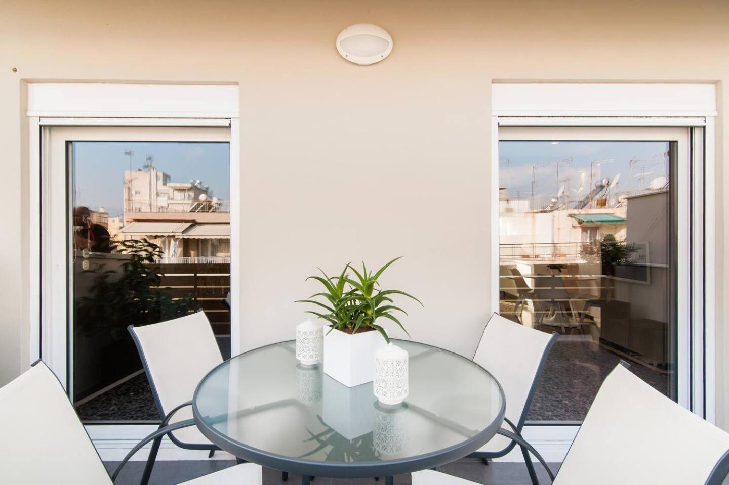 Ma Maison Nο 1, Penthouse, Acropolis And Lycabettus View, Ultra High Speed Internet 300 Mbps, 15' To Acropolis By Metro, 1' From Metro Station Ateny Zewnętrze zdjęcie