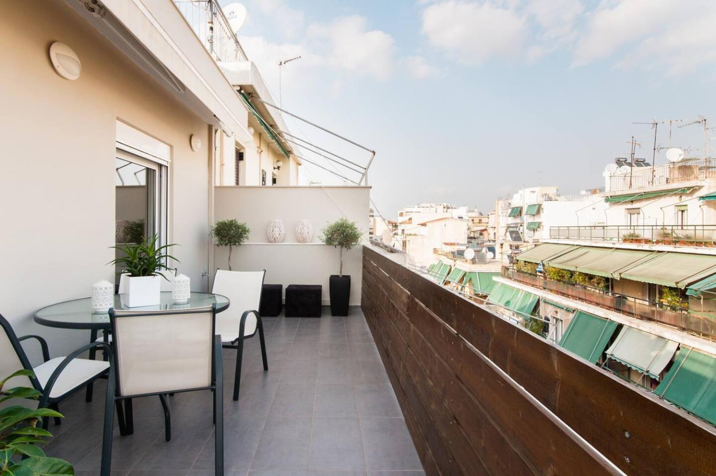 Ma Maison Nο 1, Penthouse, Acropolis And Lycabettus View, Ultra High Speed Internet 300 Mbps, 15' To Acropolis By Metro, 1' From Metro Station Ateny Zewnętrze zdjęcie
