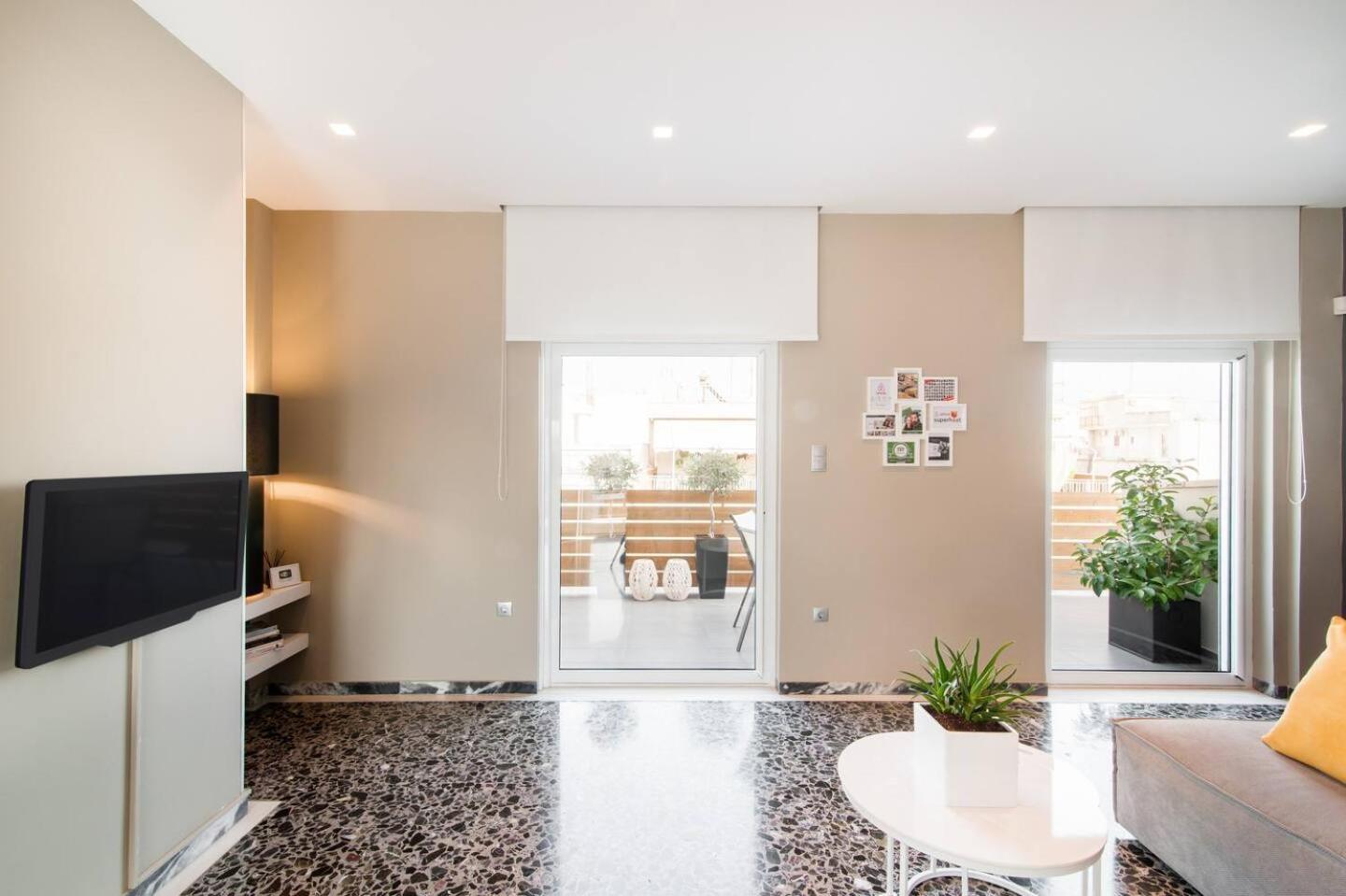 Ma Maison Nο 1, Penthouse, Acropolis And Lycabettus View, Ultra High Speed Internet 300 Mbps, 15' To Acropolis By Metro, 1' From Metro Station Ateny Zewnętrze zdjęcie